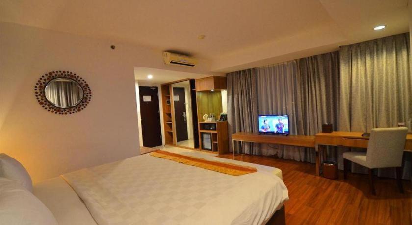 Arch Hotel Bogor Exterior foto